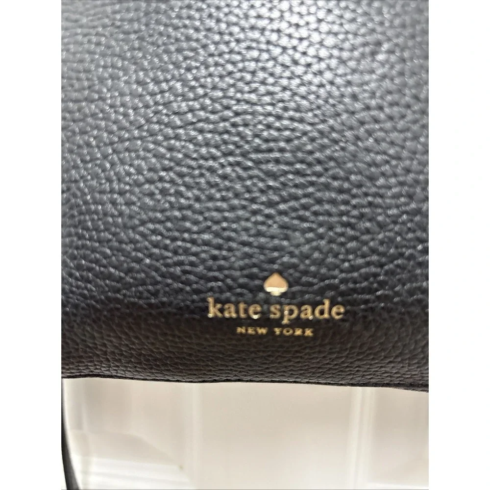 kate spade new york K6029 Women's Medium‎ Shoulder Bag - Black